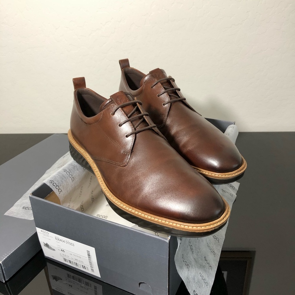 Ecco ST.1 Hybrid shoe